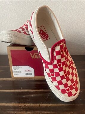 Vans Red Hot Valentines Classic Slip-On with Hearts // Racing Red